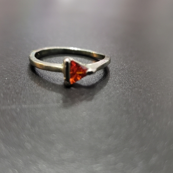 3/$15 silver tone orange triangle stone ring size 9.5 - Picture 1 of 6